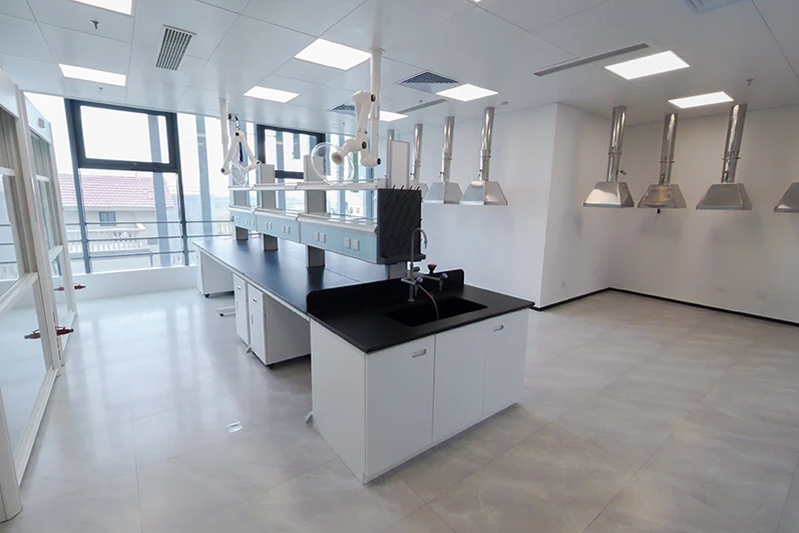 專業實驗室裝修公司